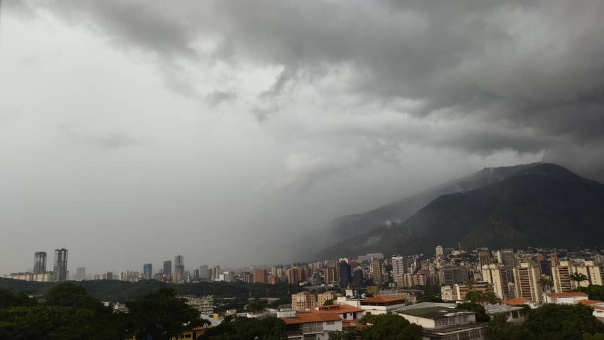 Inameh: Onda tropical 15 causará nubosidad y lluvias en el país este miércoles