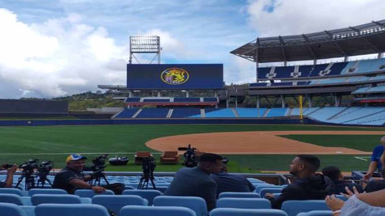 Leones del Caracas se cambia al Estadio Monumental “Simón Bolívar” tras 71 años siendo locales en el Universitario