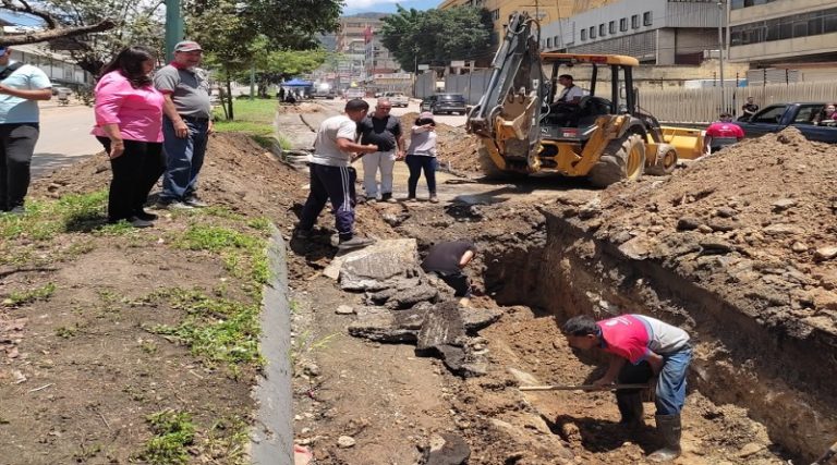 Sustitución de tubería en La Yaguara beneficia a 73 mil familias