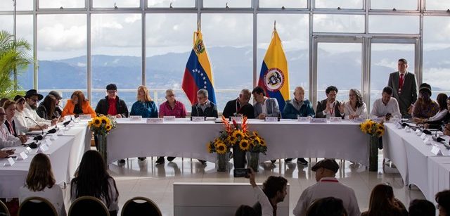 Investigarán matrices contra la paz de Colombia