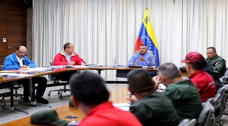 Ministro Araguayán estuvo presente en la mesa de trabajo para evaluar planes de eficiencia portuaria