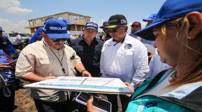 Autoridades supervisan trabajos de rehabilitación en planta de aguas servidas en Maracaibo