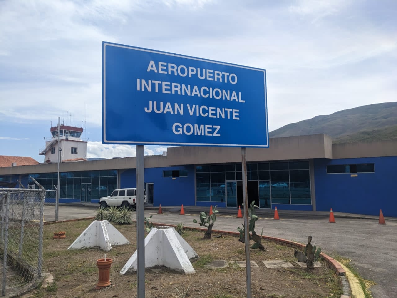 Vuelo de prueba de Conviasa llegó este martes al aeropuerto de San Antonio