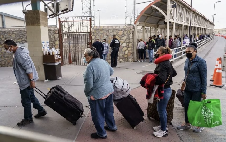 Rechazan moción contra ley que penaliza transporte de inmigrantes en EEUU