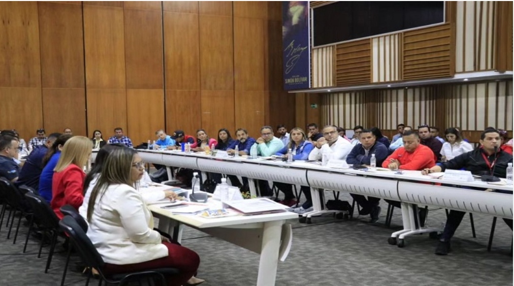 Evalúan distribución de combustible para fortalecer sector agrícola