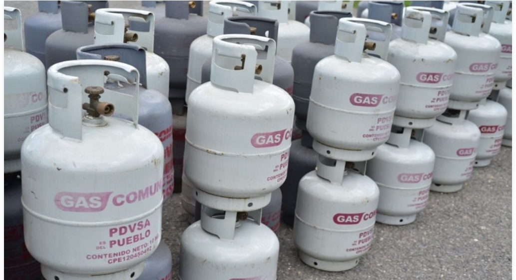 Reactivan operaciones en empresa que produce cilindros de gas en Miranda