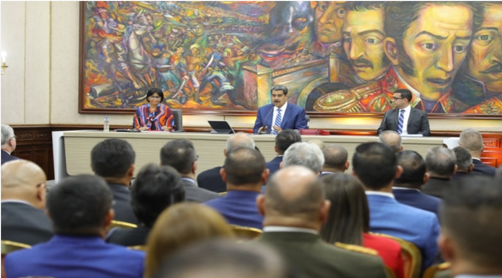 Presidente Maduro firmó decretos para Zonas Económicas Especiales en Isla La Tortuga y Paraguaná