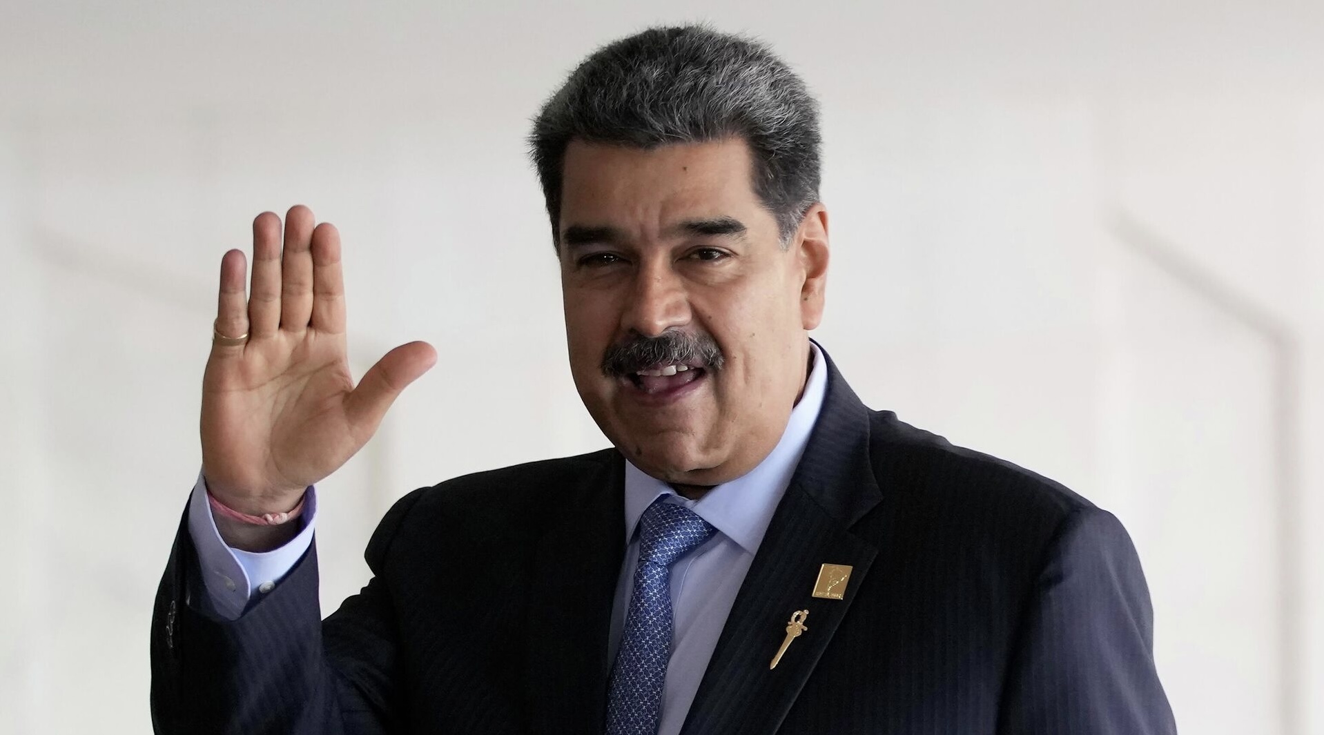 Presidente Maduro aseguró dar garantías legales para inversores en el país