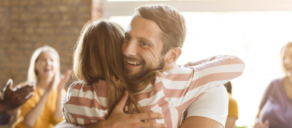 Beneficios para el cuerpo y la mente de dar las gracias a nuestros amigos