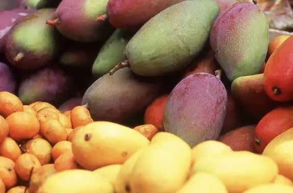 China suspende importación de mangos de Taiwán