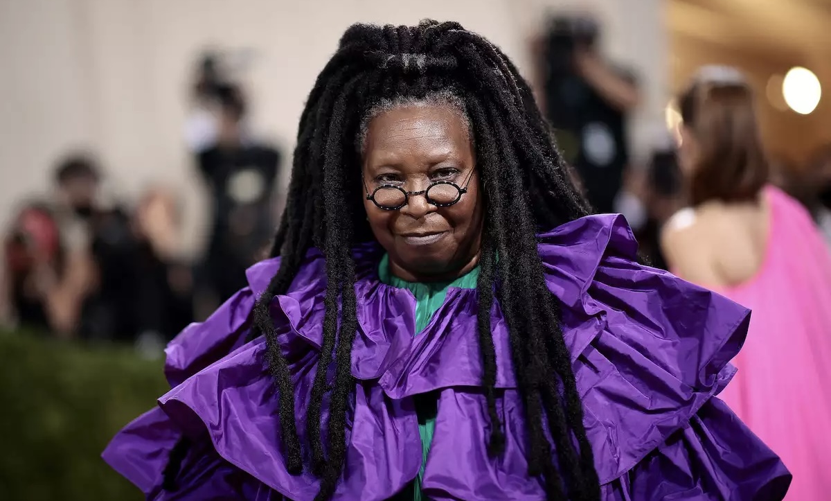 Whoopi Goldberg responde a los cuestionamientos sobre su sexualidad