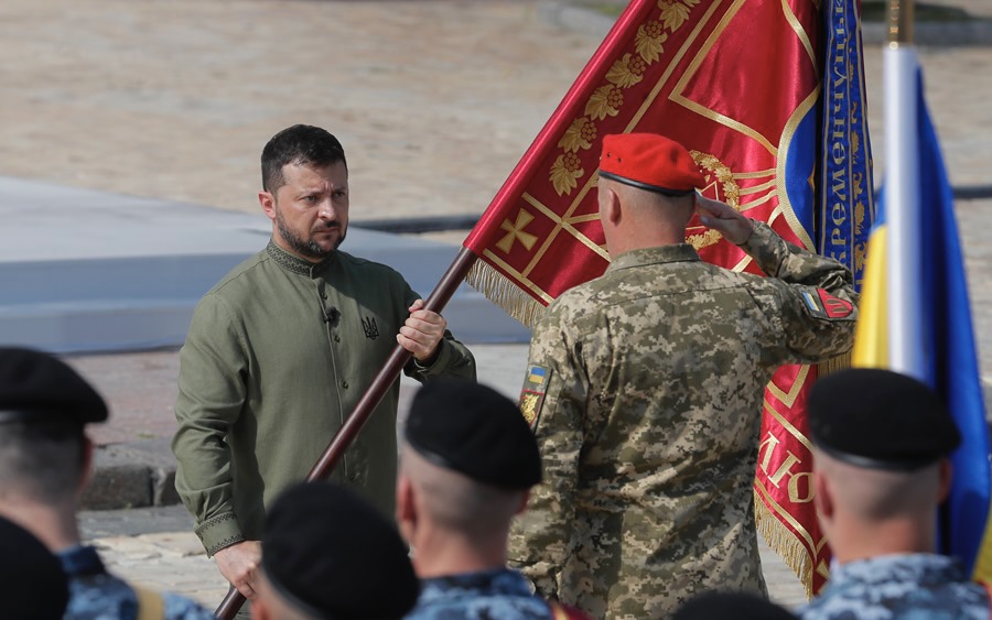 El presidente de Ucrania celebra 32 años de independencia con una llamada a seguir defendiéndola