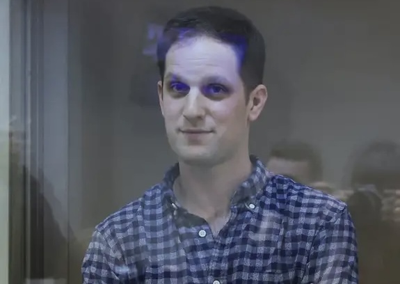 Rusia: tres meses más de preventiva para Evan Gershkovich