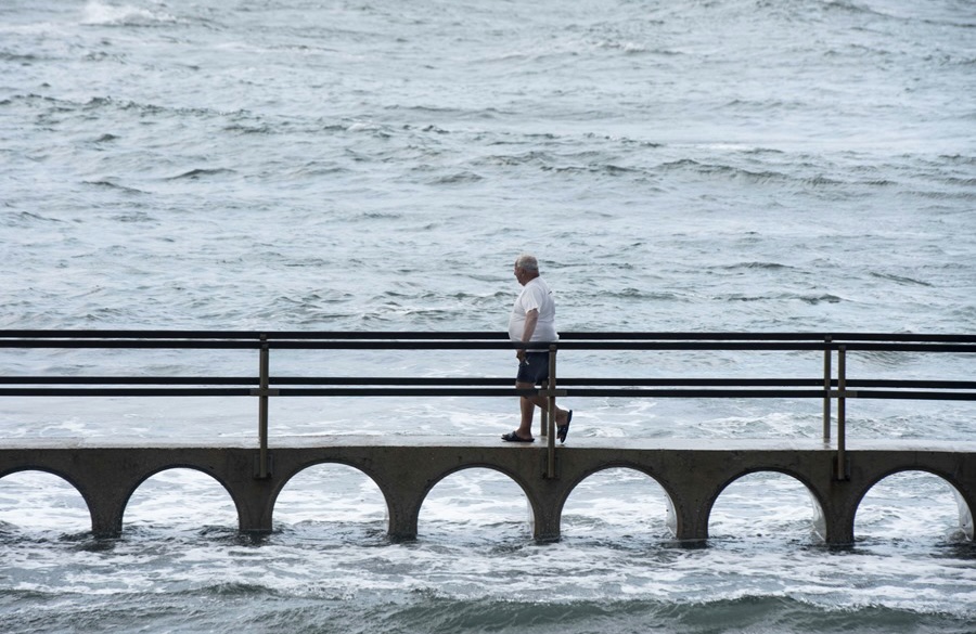 Seis comunidades españolas en alerta por lluvia, viento y oleaje