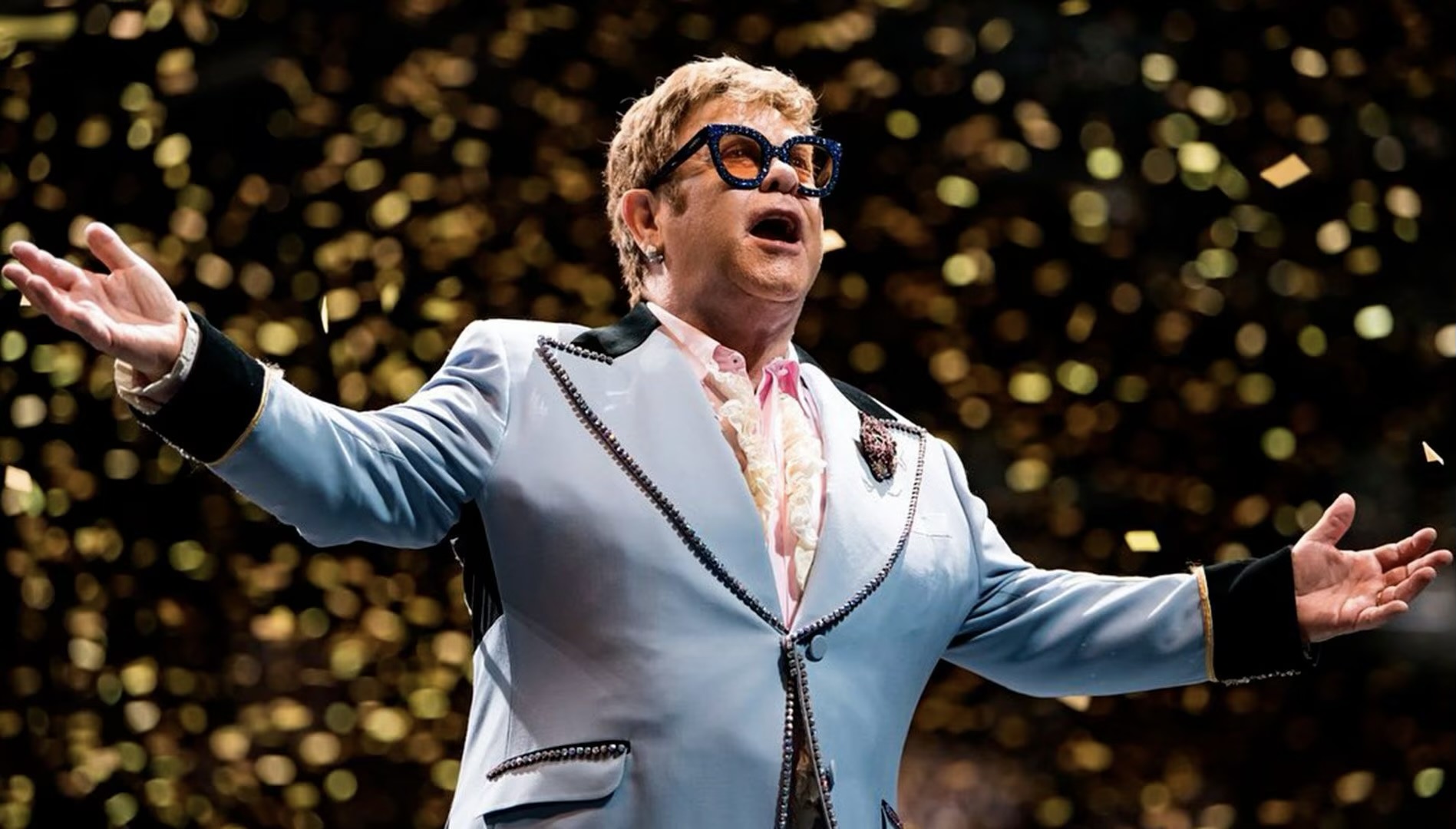 Elton John fue hospitalizado tras caerse en su villa de Francia a los 76 años