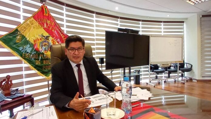 Montenegro: Una dolarización no es una opción para Bolivia