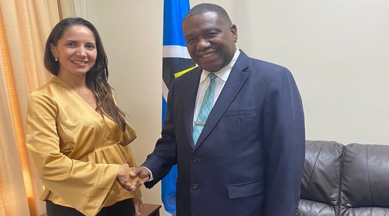 Gobierno venezolano fortalece cooperación bilateral con Santa Lucía