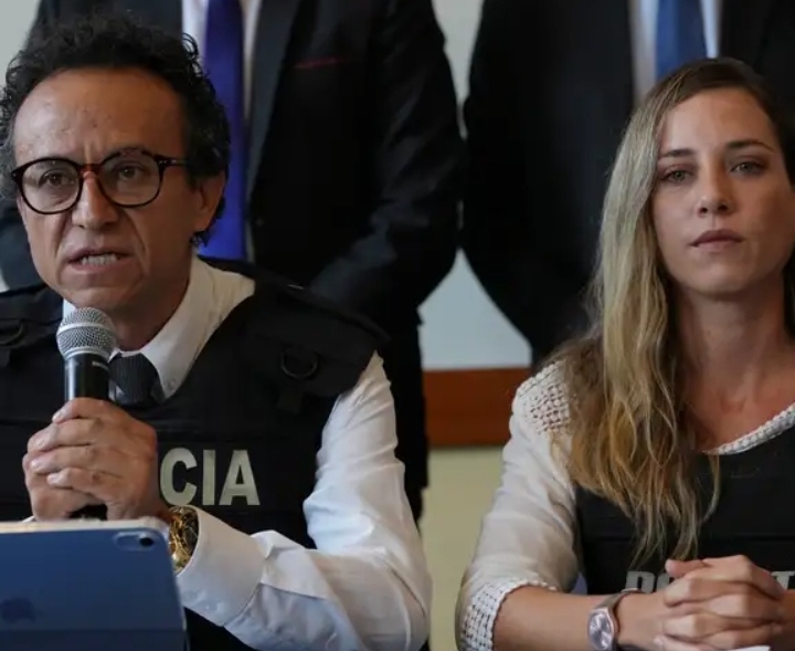 Consejo Electoral de Ecuador aprueba candidatura de Zurita