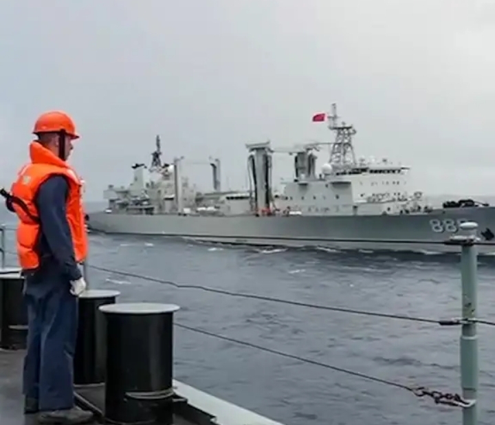Rusia y China realizan maniobras navales en el Pacífico
