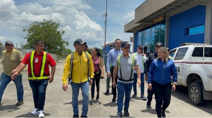 Inspeccionan aeropuerto de San Antonio del Táchira