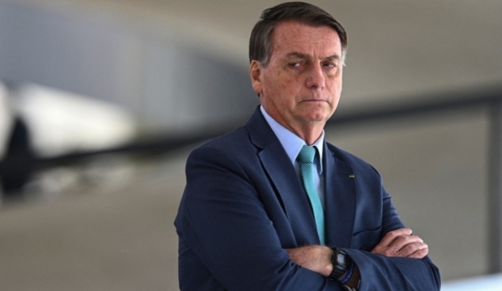 Alertan sobre posible fuga de Bolsonaro de Brasil