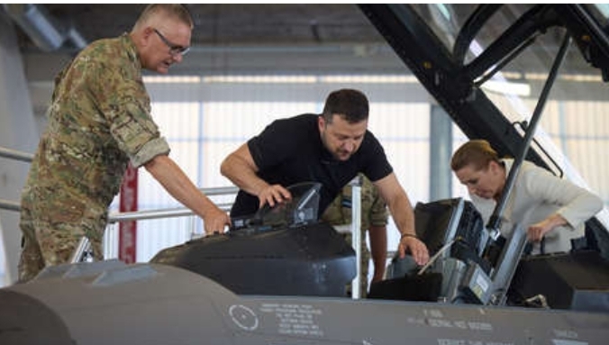 El Pentágono revela los «requisitos» que deben cumplirse para el envío de F-16 a Ucrania