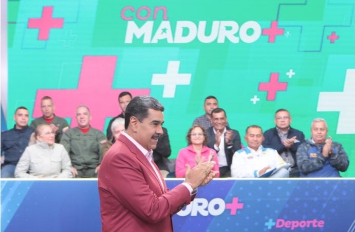 “Se trata de gobernar para la gente”, dijo Maduro al gobernador Alberto Galíndez en su espacio Con Maduro+