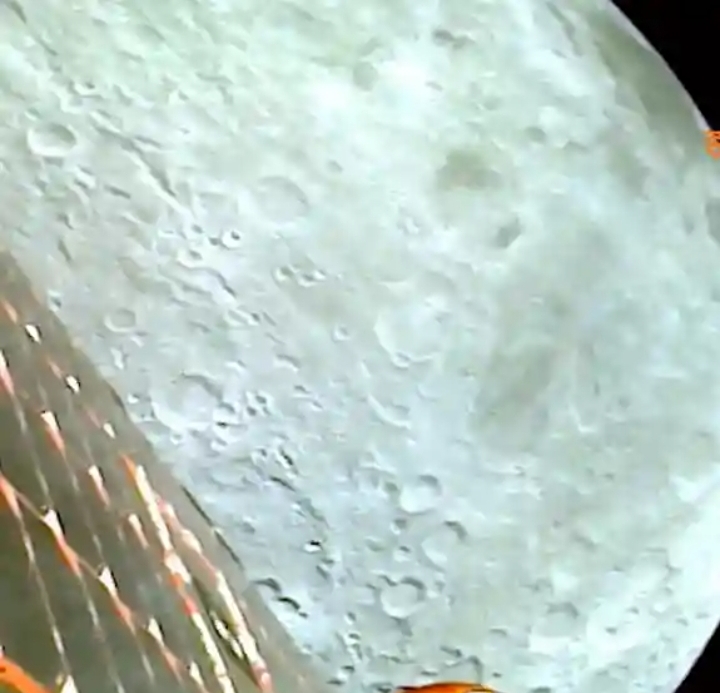 India logra posarse en la parte más meridional de la Luna