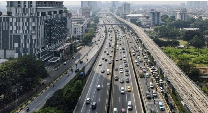 Piden en Indonesia a los funcionarios teletrabajar para bajar la contaminación