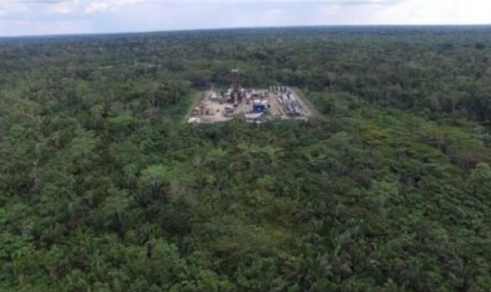 Gobierno de Ecuador da marcha atrás y cesará explotación petrolera como ordenó plebiscito