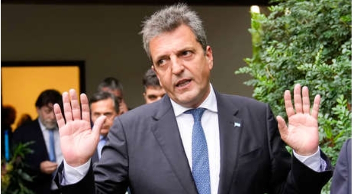 El Gobierno argentino anuncia una batería de medidas económicas para hacer frente a la devaluación