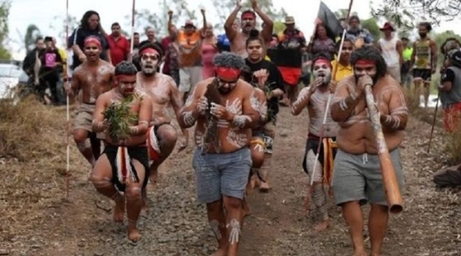 Australia votará para reconocimiento a indígenas en referendo