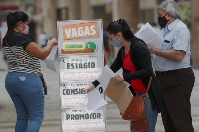 Desempleo en Brasil cayó 7,9 por ciento en trimestre mayo-julio