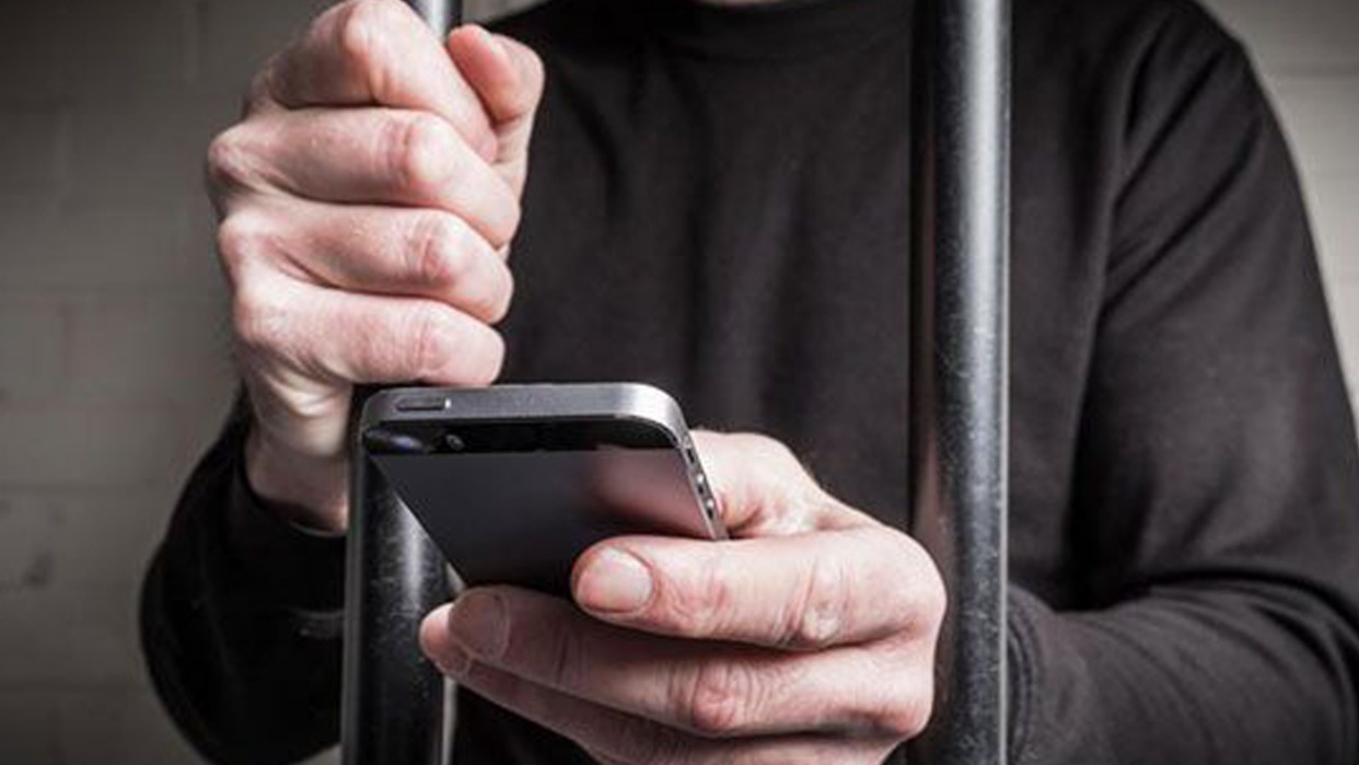 Gobierno intensifica lucha para erradicar uso de teléfonos celulares en las cárceles del país