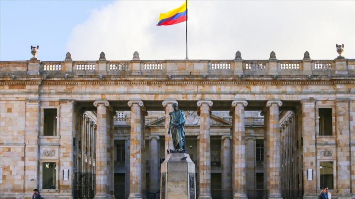 El Congreso de Colombia investiga a Petro por posibles irregularidades en su campaña