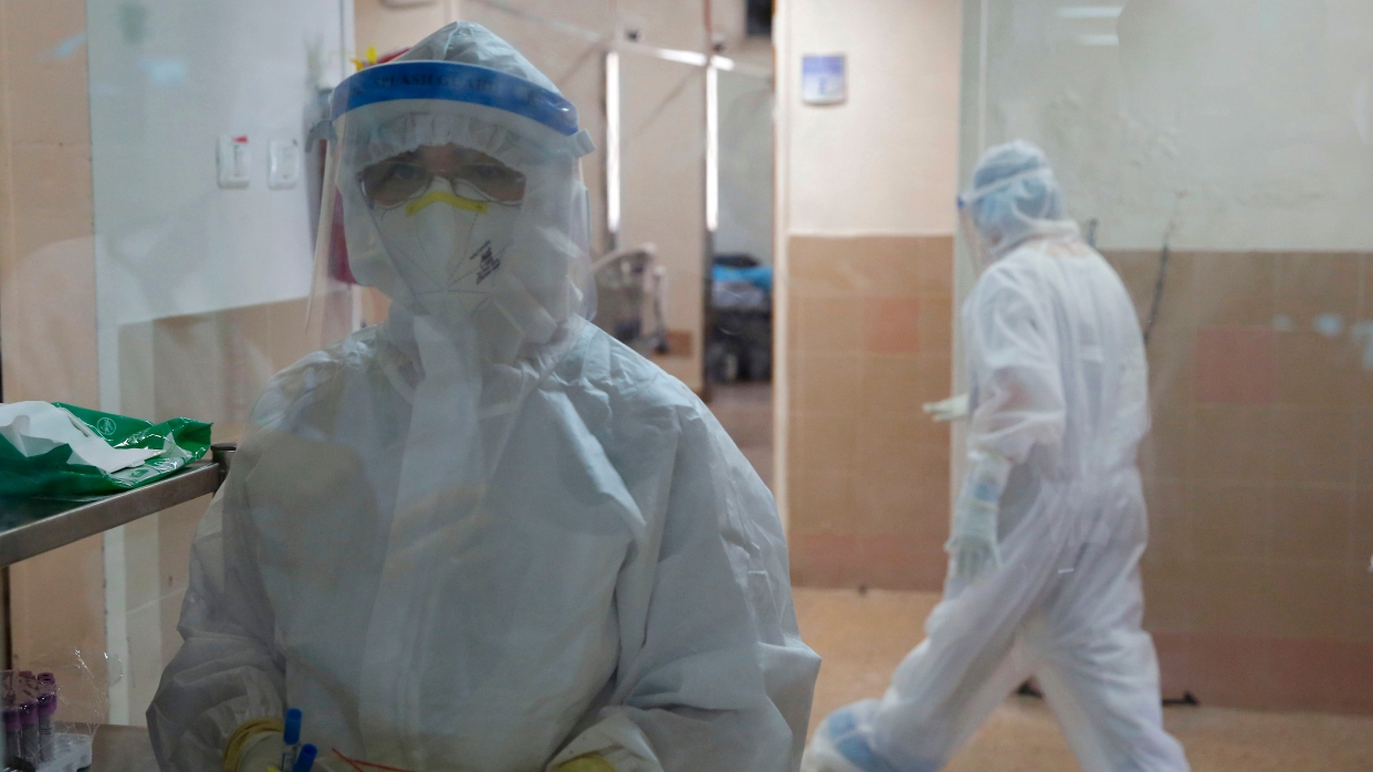 La OMS alerta que los casos mundiales del Covid-19 aumentaron 63% en un mes