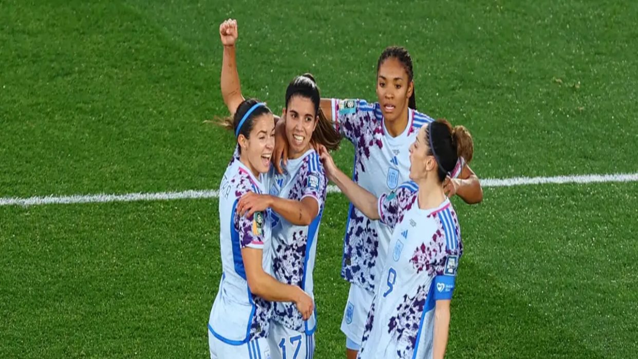 España golea 5-1 a Suiza y va a cuartos en el Mundial femenino
