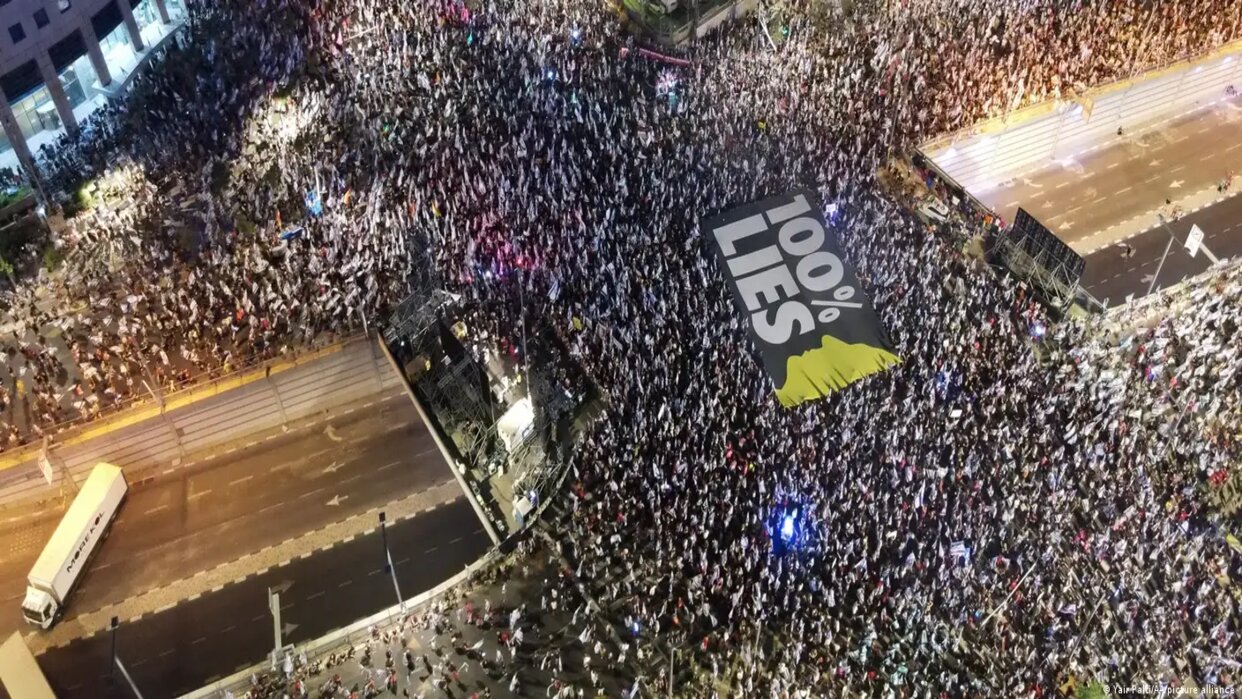 Israelíes retornan a las calles contra reforma judicial