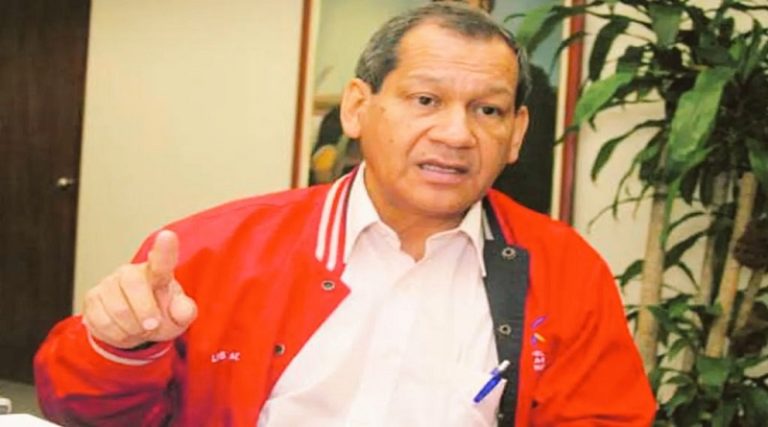 Presidente Maduro lamenta fallecimiento de Luis Acuña