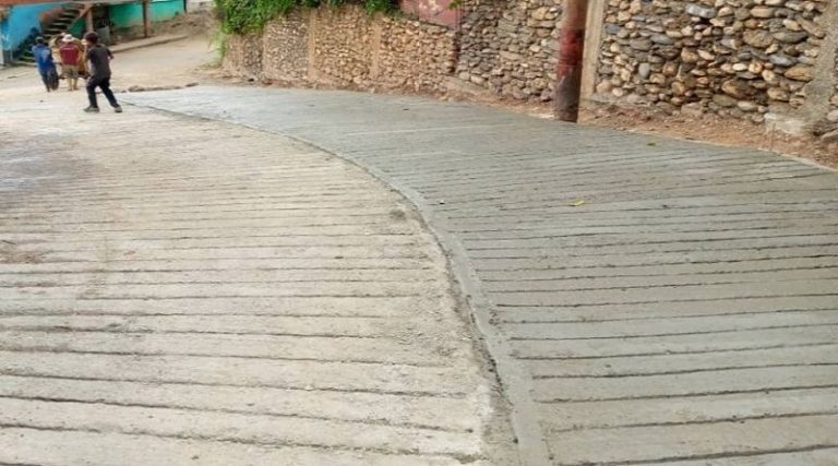 Recuperación de la vía principal de Paracotos presenta 92 % de avance