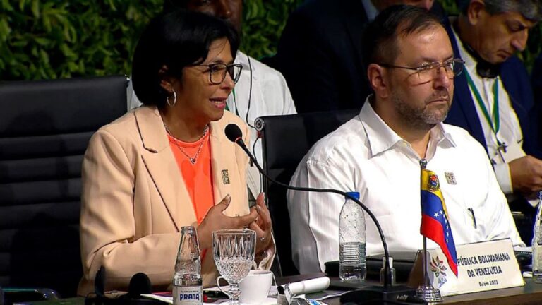 Venezuela propone diálogo entre países de bosques tropicales y grandes emisores de carbono