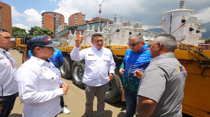 Entregan insumos eléctricos para atender casos del Sistema 1×10