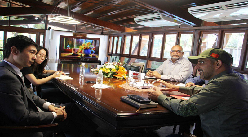 Embajador de China visita La Guaira para construir ruta de trabajo