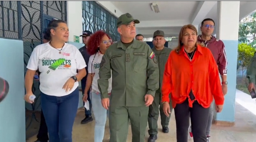 Padrino López: Las Bricomiles se han convertido en un movimiento nacional