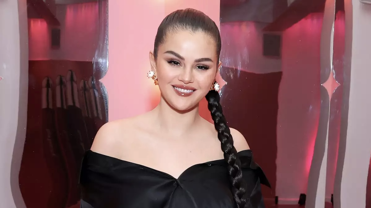 Selena Gomez revela los requisitos que deben cumplir sus parejas