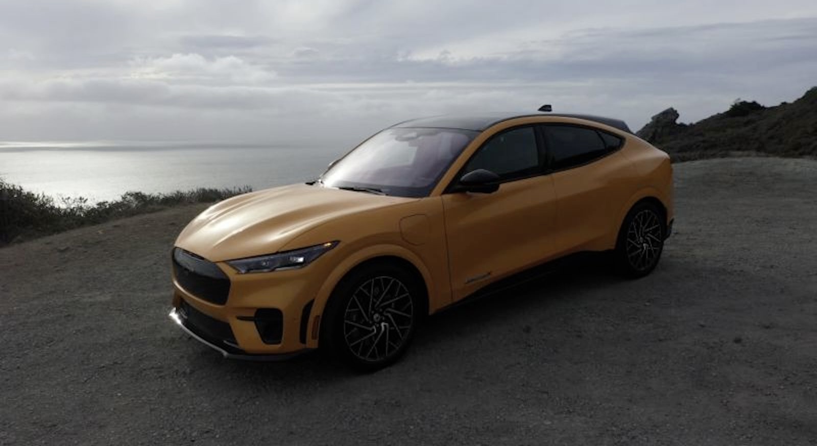 Ford detiene la construcción de una planta de baterías para vehículos eléctricos en Michigan en medio de la huelga