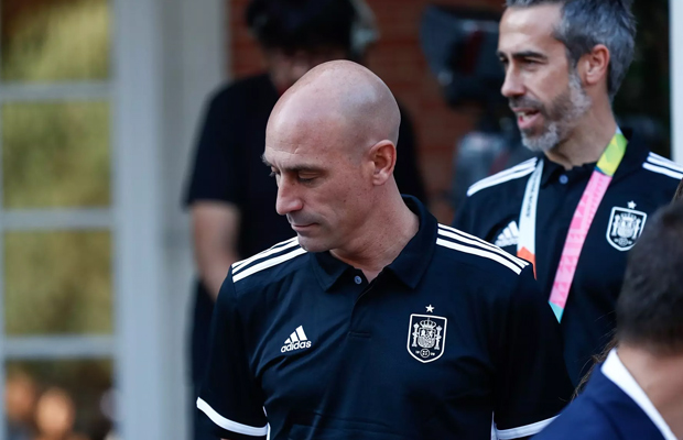 Revisarán celular de la jefa de prensa de la RFEF por caso contra Rubiales