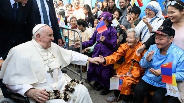 Papa Francisco desde Mongolia asegura que iglesia no tiene agenda política