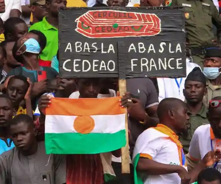 Protestas en Níger reiteran exigencia a Francia de irse