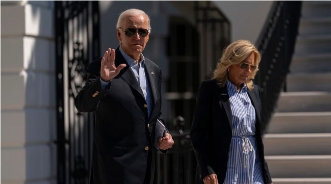 La primera dama de EE.UU. da positivo en covid-19 y experimenta «síntomas leves»